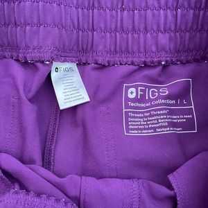 FIGS large joggers.